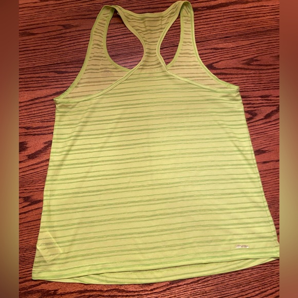 Adidas tank (medium) - Picture 3 of 4
